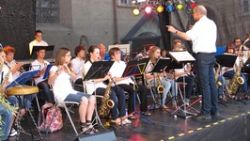 Jugendband auf dem Stadtfest.jpg